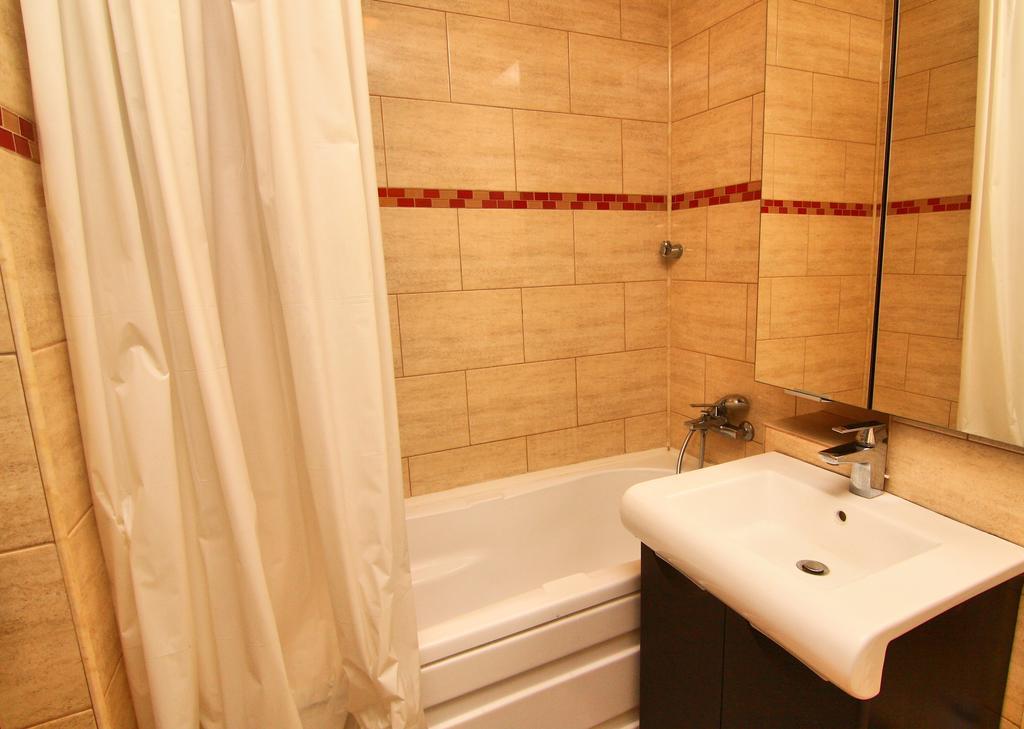 Nirvana Accommodation Bucharest Luaran gambar