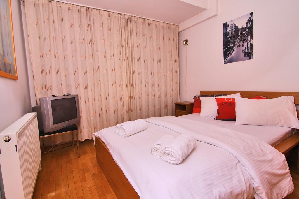 Nirvana Accommodation Bucharest Luaran gambar