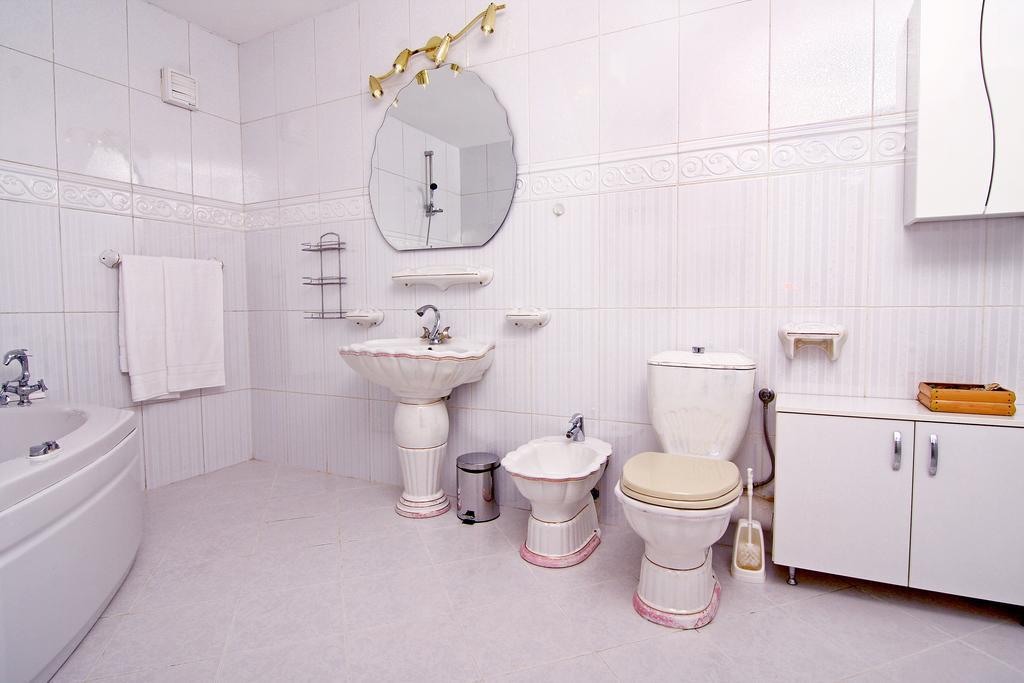 Nirvana Accommodation Bucharest Luaran gambar