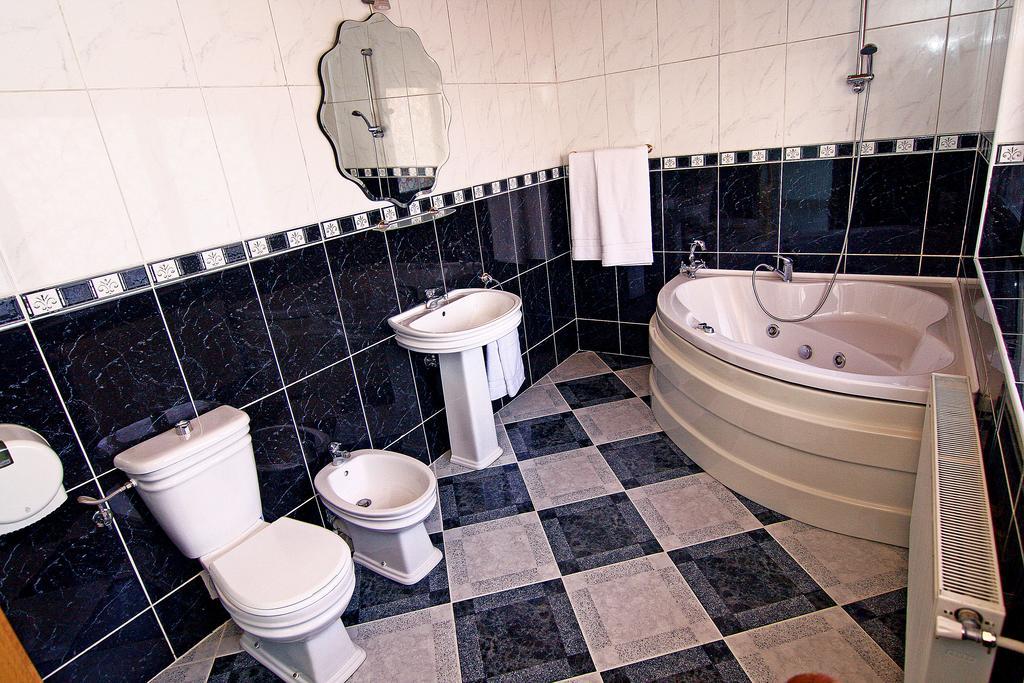Nirvana Accommodation Bucharest Bilik gambar