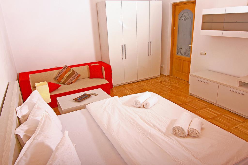 Nirvana Accommodation Bucharest Bilik gambar