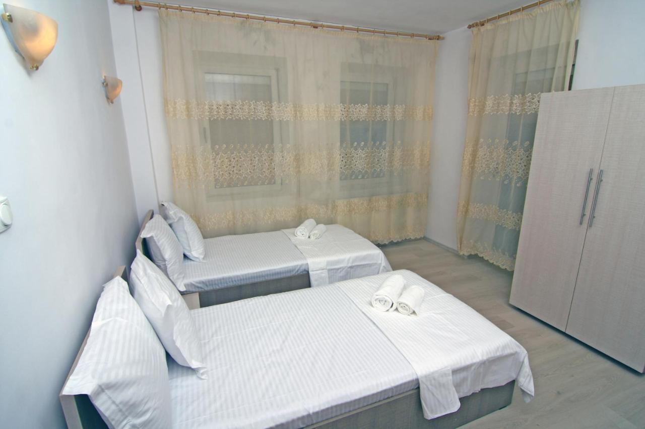 Nirvana Accommodation Bucharest Luaran gambar