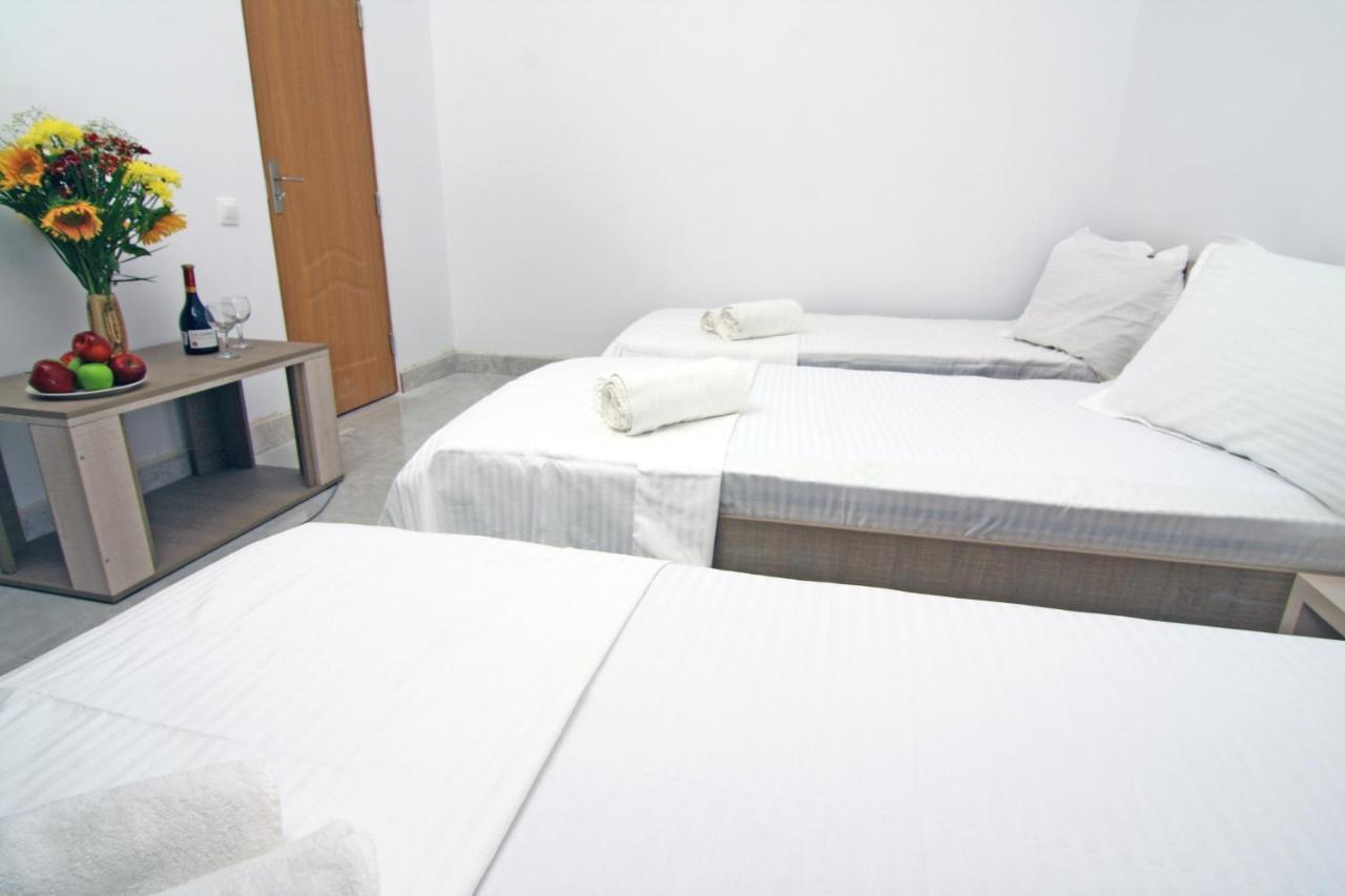 Nirvana Accommodation Bucharest Luaran gambar